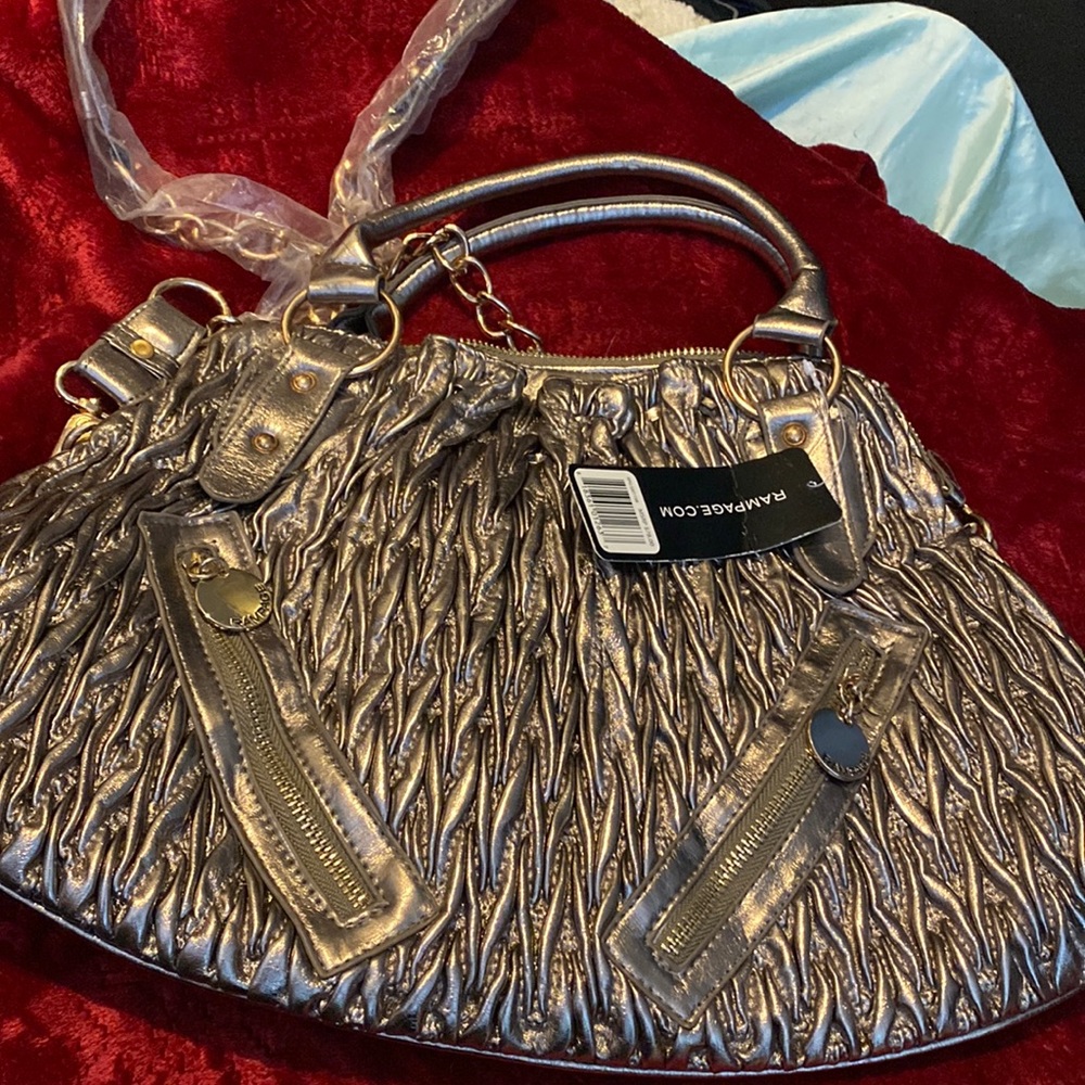 Gold purse Rampage